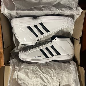 Adidas Pro Model 2G Basketball Shoes